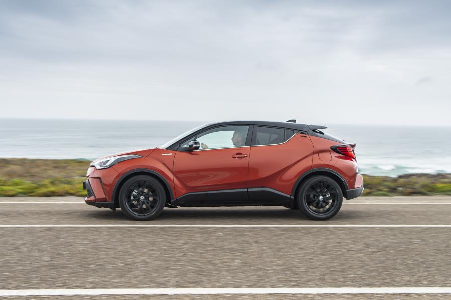  Toyota C-HR Hybrid 2019 года  (WW) (фото 96 из 174)